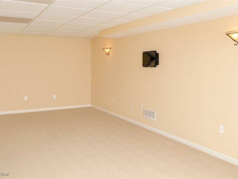 159 Waterford Way, Tallmadge, OH 44278 Photo 16