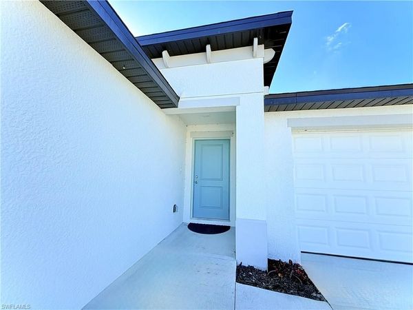 4110 Etna CT, NORTH FORT MYERS, FL 33917