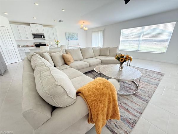 4110 Etna CT, NORTH FORT MYERS, FL 33917