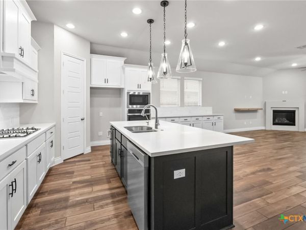 3136 Coral Way, Seguin, TX 78155