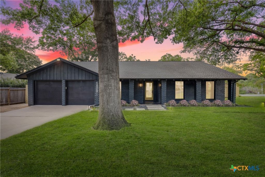 6809 Willamette Drive, Austin, TX 78723 Main Photo