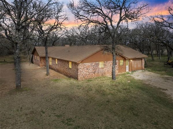 1447 Red Gate Road, Mart, TX 76664