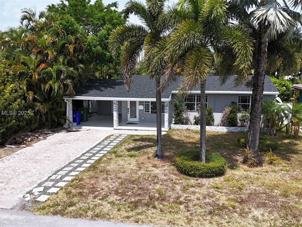 1401 NE 14th Ct, Fort Lauderdale, FL 33304