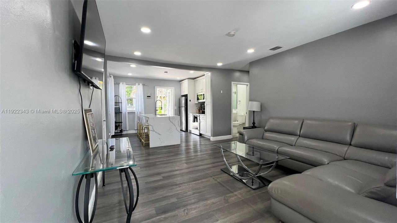 1401 NE 14th Ct, Fort Lauderdale, FL 33304 Photo