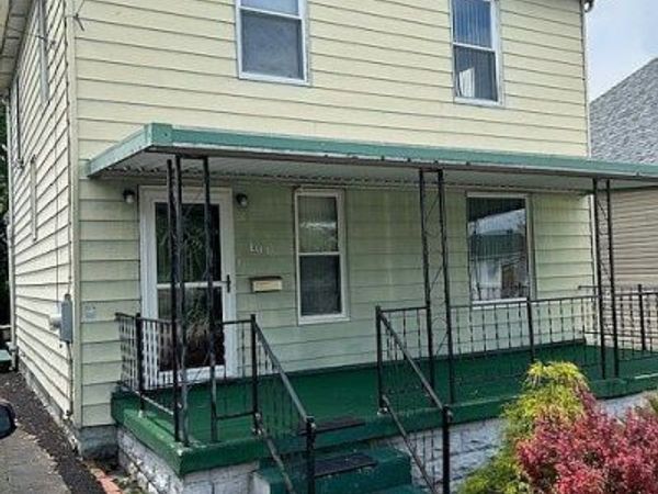 104 Whyle Ave, Uniontown, PA 15401
