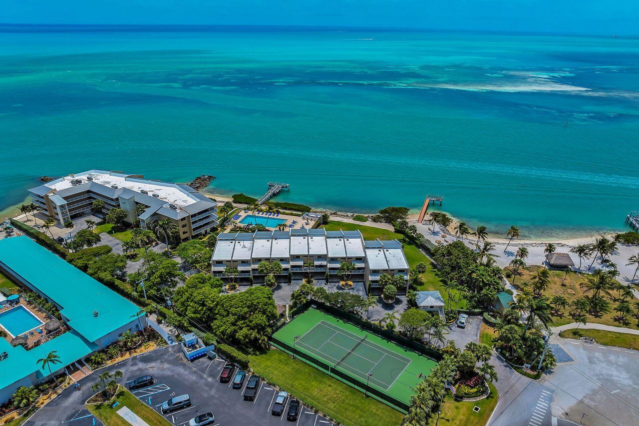 1133 W Ocean Drive, Unit 6, Key Colony, FL 33051 Photo