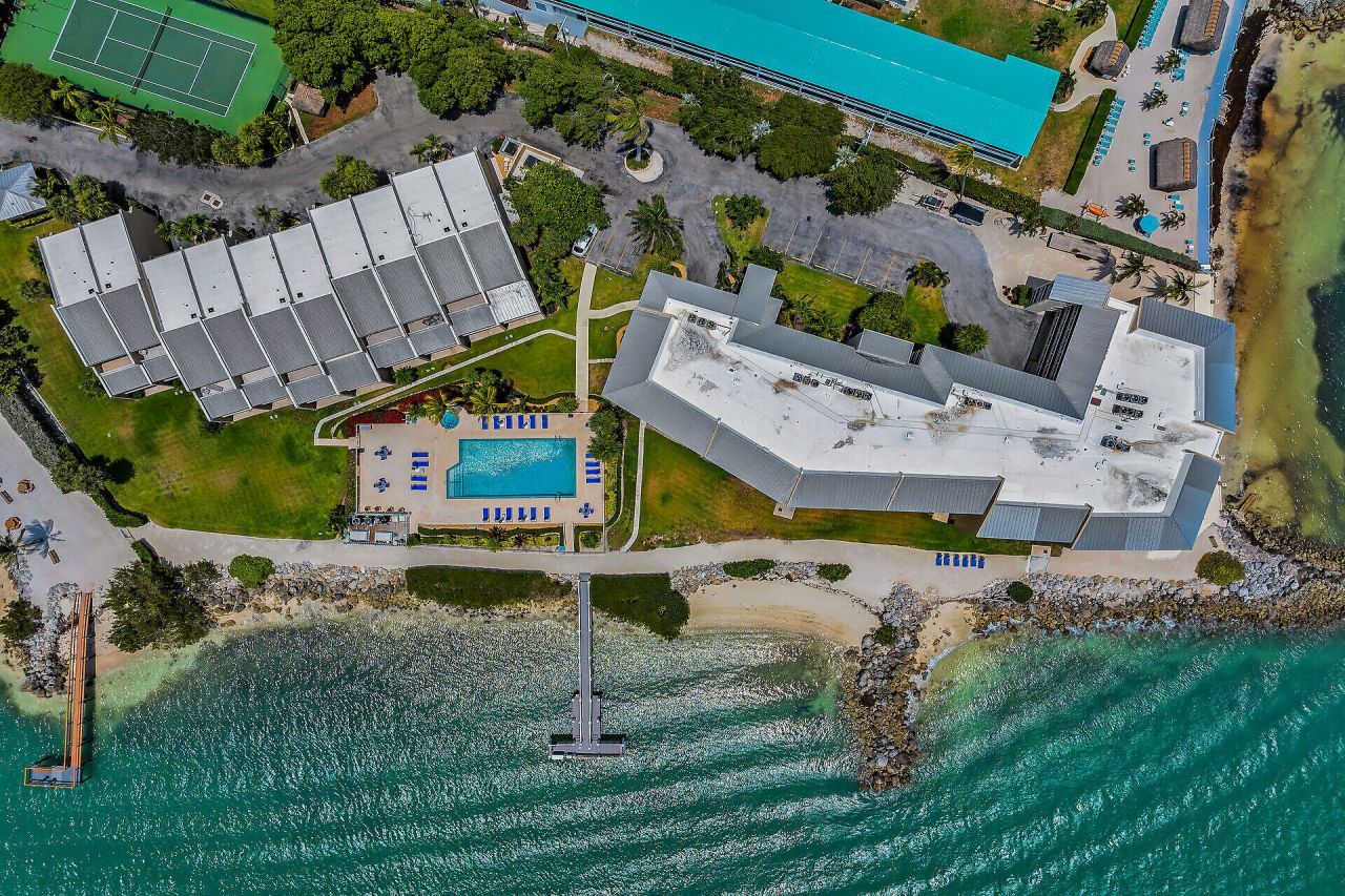 1133 W Ocean Drive, Unit 6, Key Colony, FL 33051 Photo