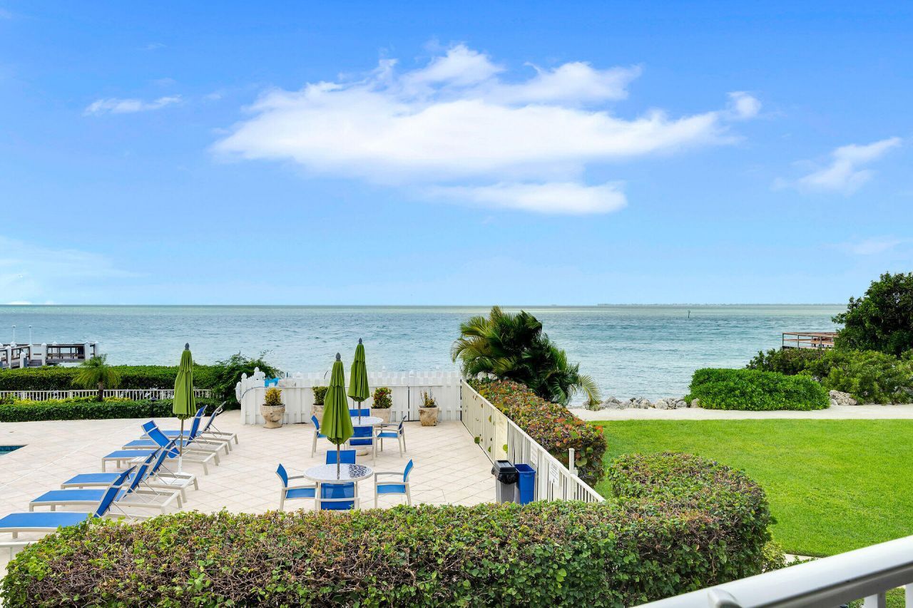 1133 W Ocean Drive, Unit 6, Key Colony, FL 33051 Photo