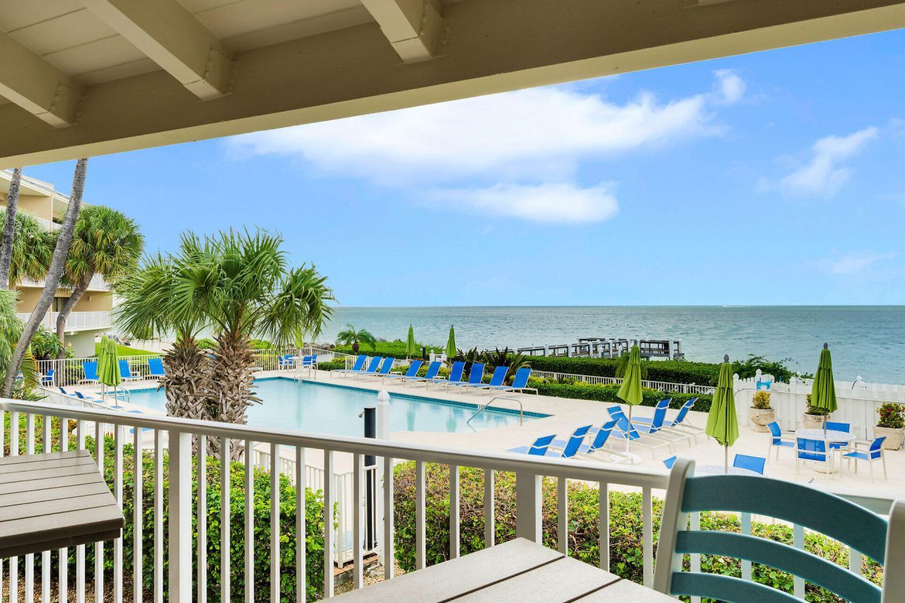 1133 W Ocean Drive, Unit 6, Key Colony, FL 33051 Photo