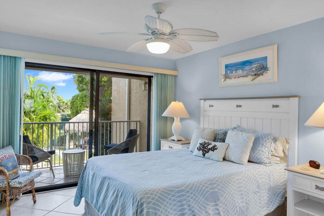 1133 W Ocean Drive, Unit 6, Key Colony, FL 33051 Photo