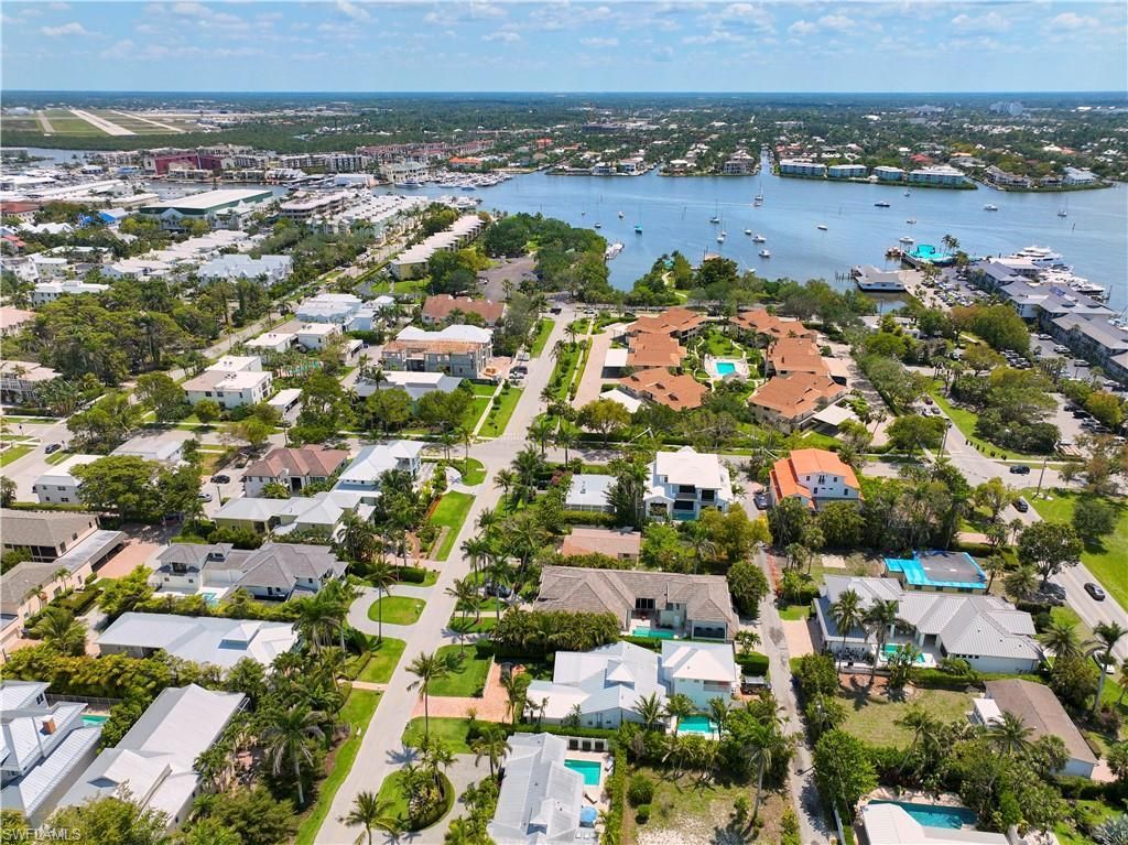 742 11th Ave S, Naples, FL 34102 Photo