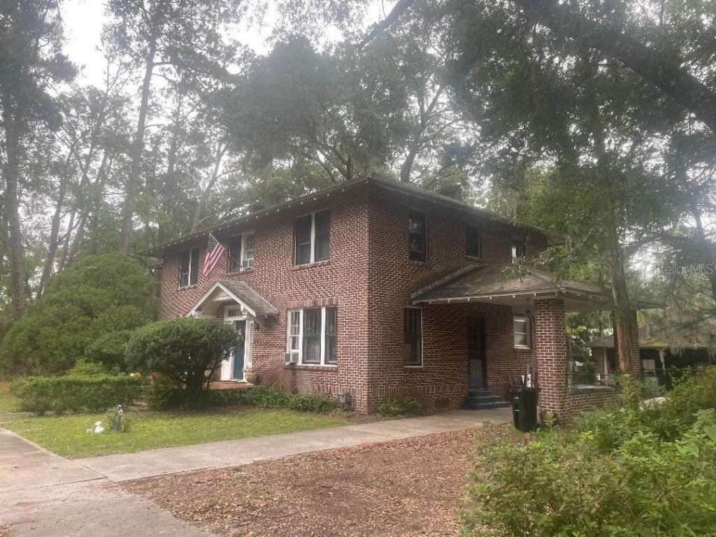 635 NE 9th Avenue, Gainesville, FL 32601 Photo