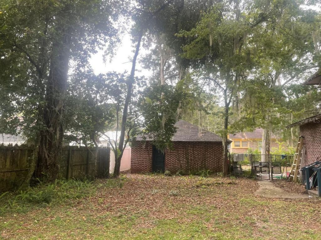 635 NE 9th Avenue, Gainesville, FL 32601 Photo