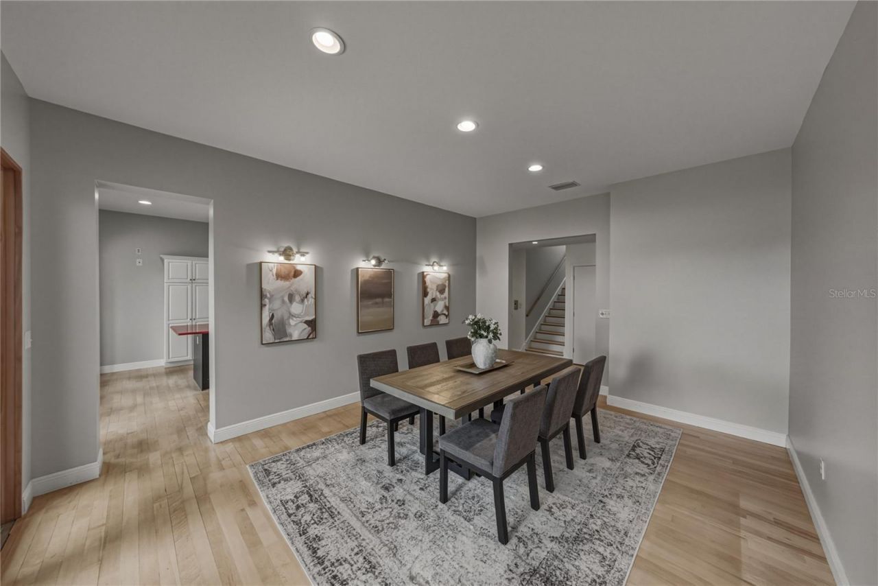 838 Monterey Boulevard Ne, Saint Petersburg, FL 33704 Photo