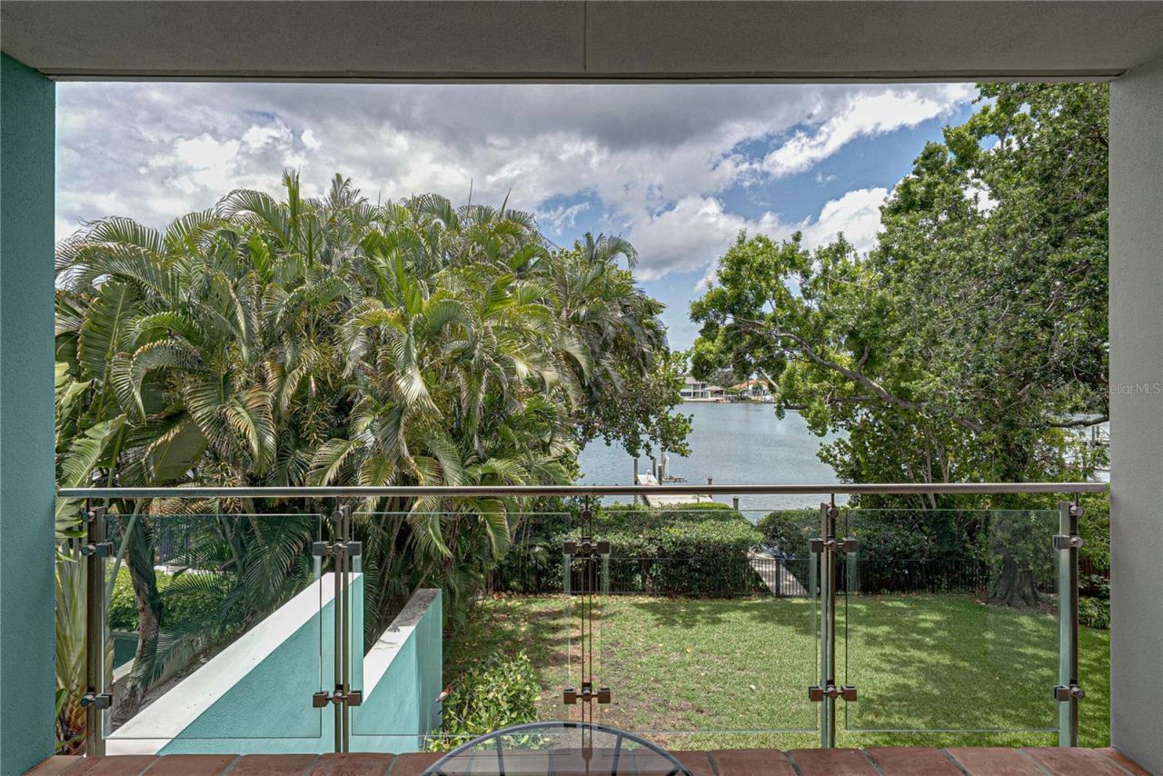 838 Monterey Boulevard Ne, Saint Petersburg, FL 33704 Photo
