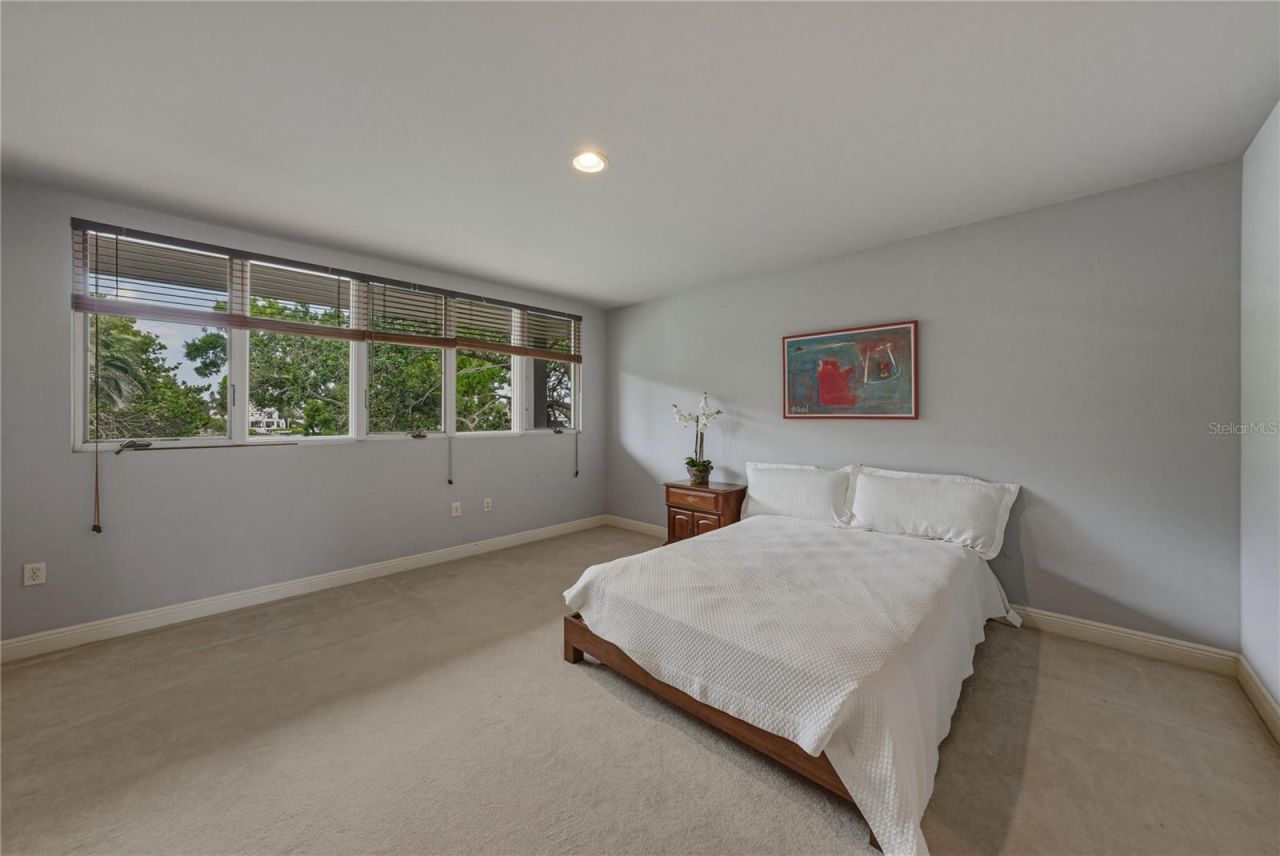 838 Monterey Boulevard Ne, Saint Petersburg, FL 33704 Photo