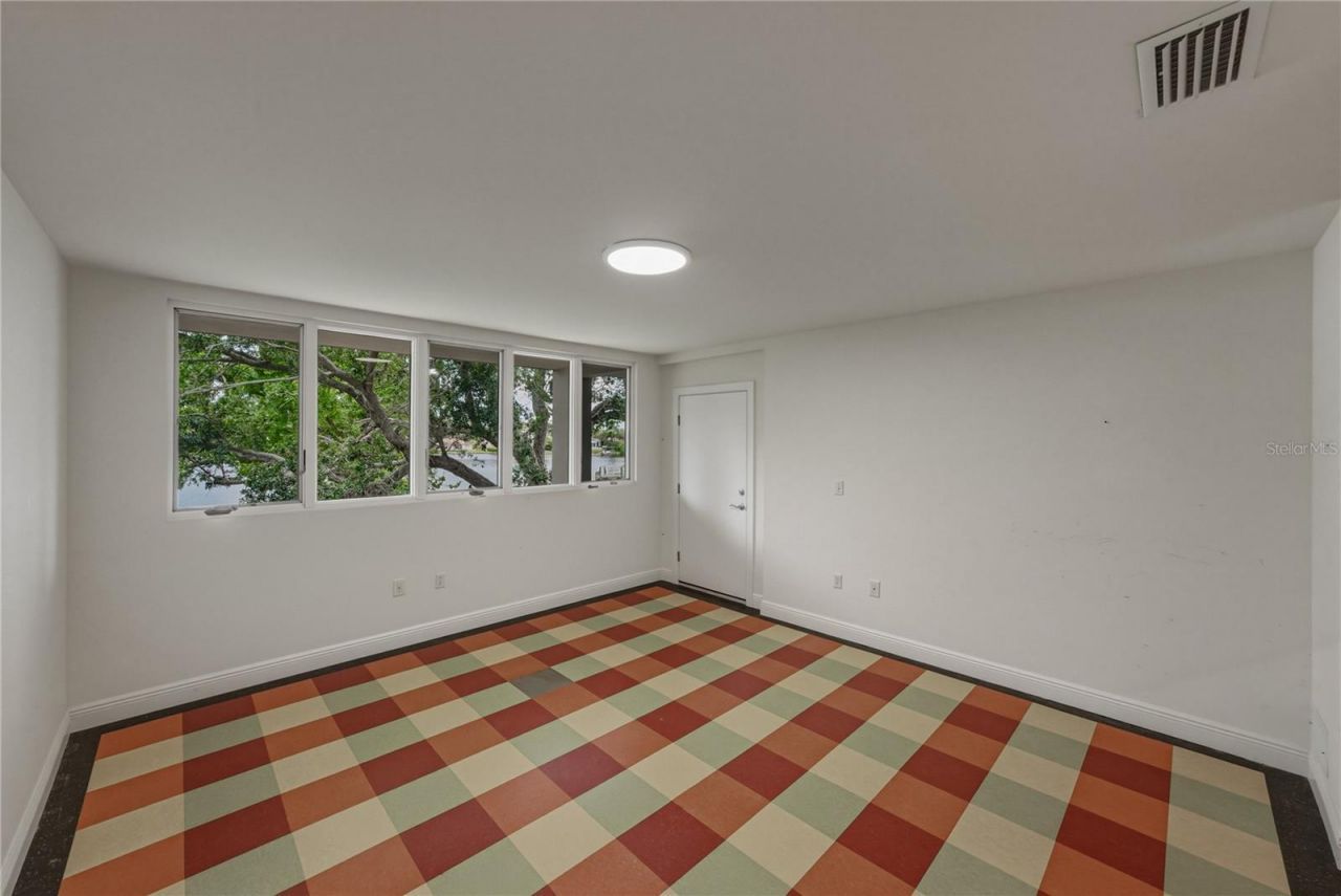 838 Monterey Boulevard Ne, Saint Petersburg, FL 33704 Photo