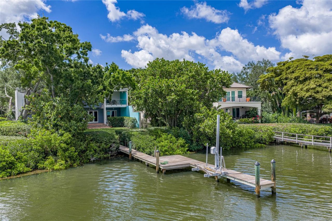 838 Monterey Boulevard Ne, Saint Petersburg, FL 33704 Photo