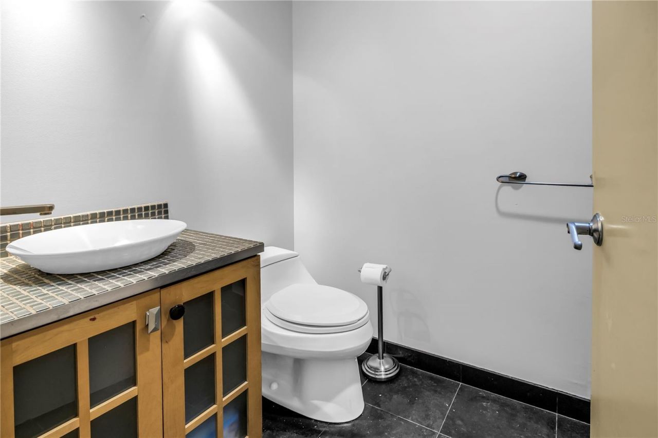 838 Monterey Boulevard Ne, Saint Petersburg, FL 33704 Photo