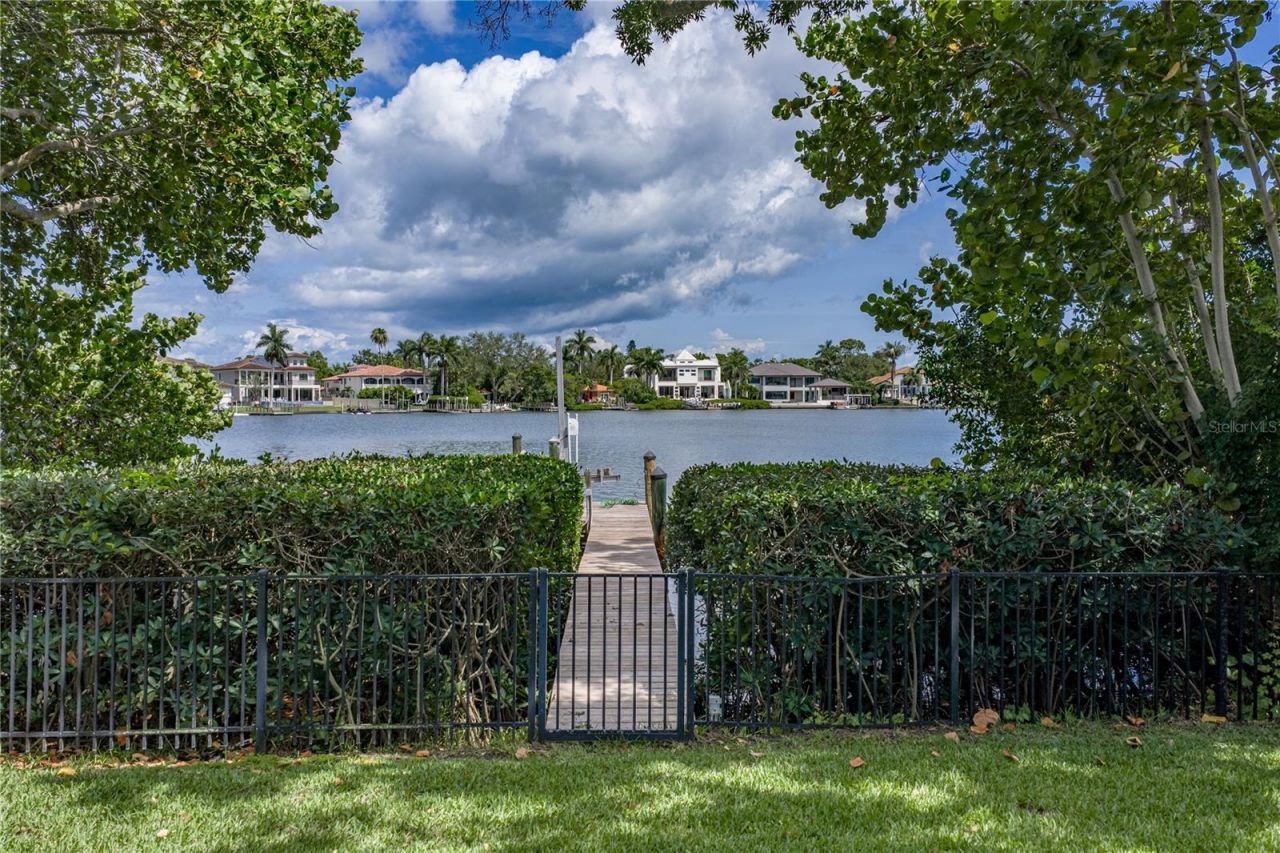 838 Monterey Boulevard Ne, Saint Petersburg, FL 33704 Photo