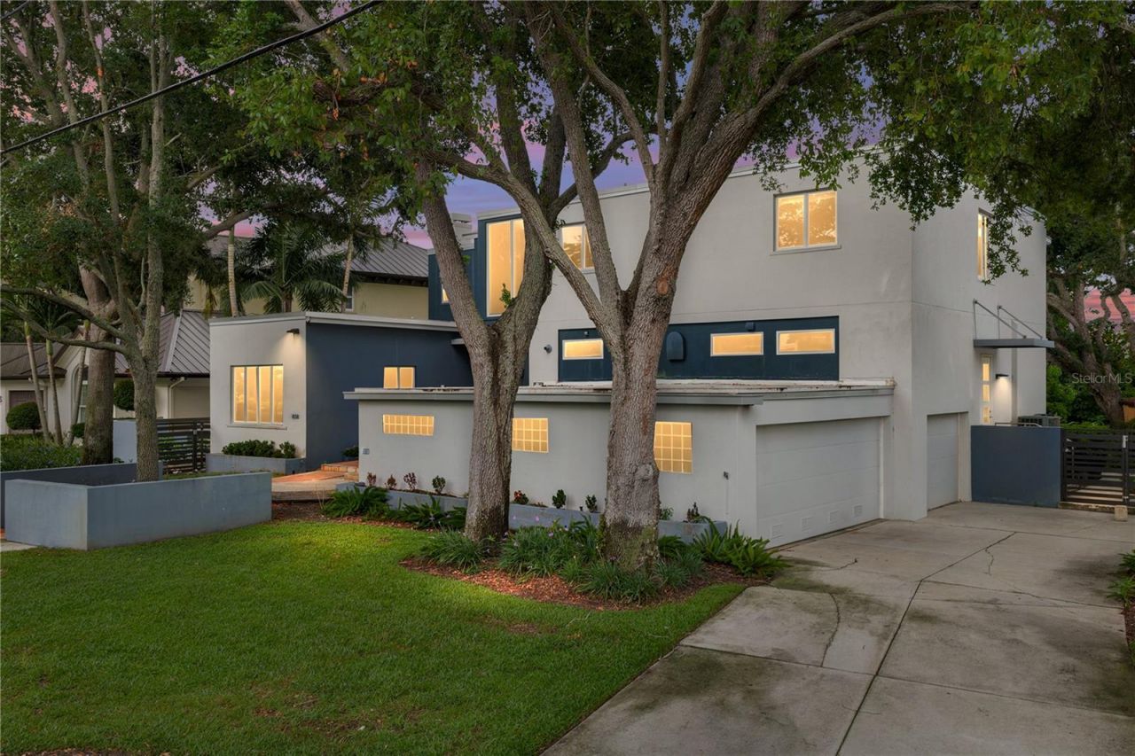 838 Monterey Boulevard Ne, Saint Petersburg, FL 33704 Photo