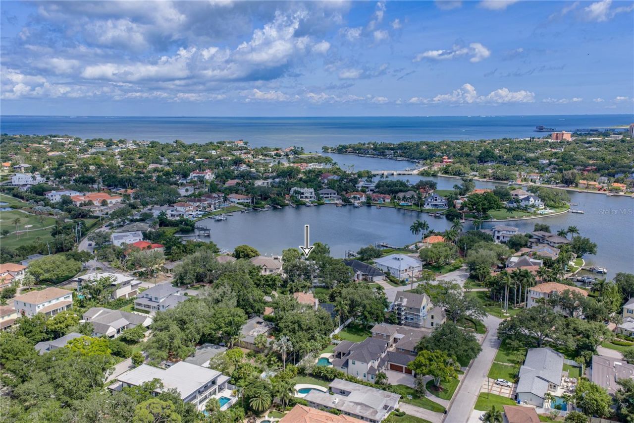 838 Monterey Boulevard Ne, Saint Petersburg, FL 33704 Photo