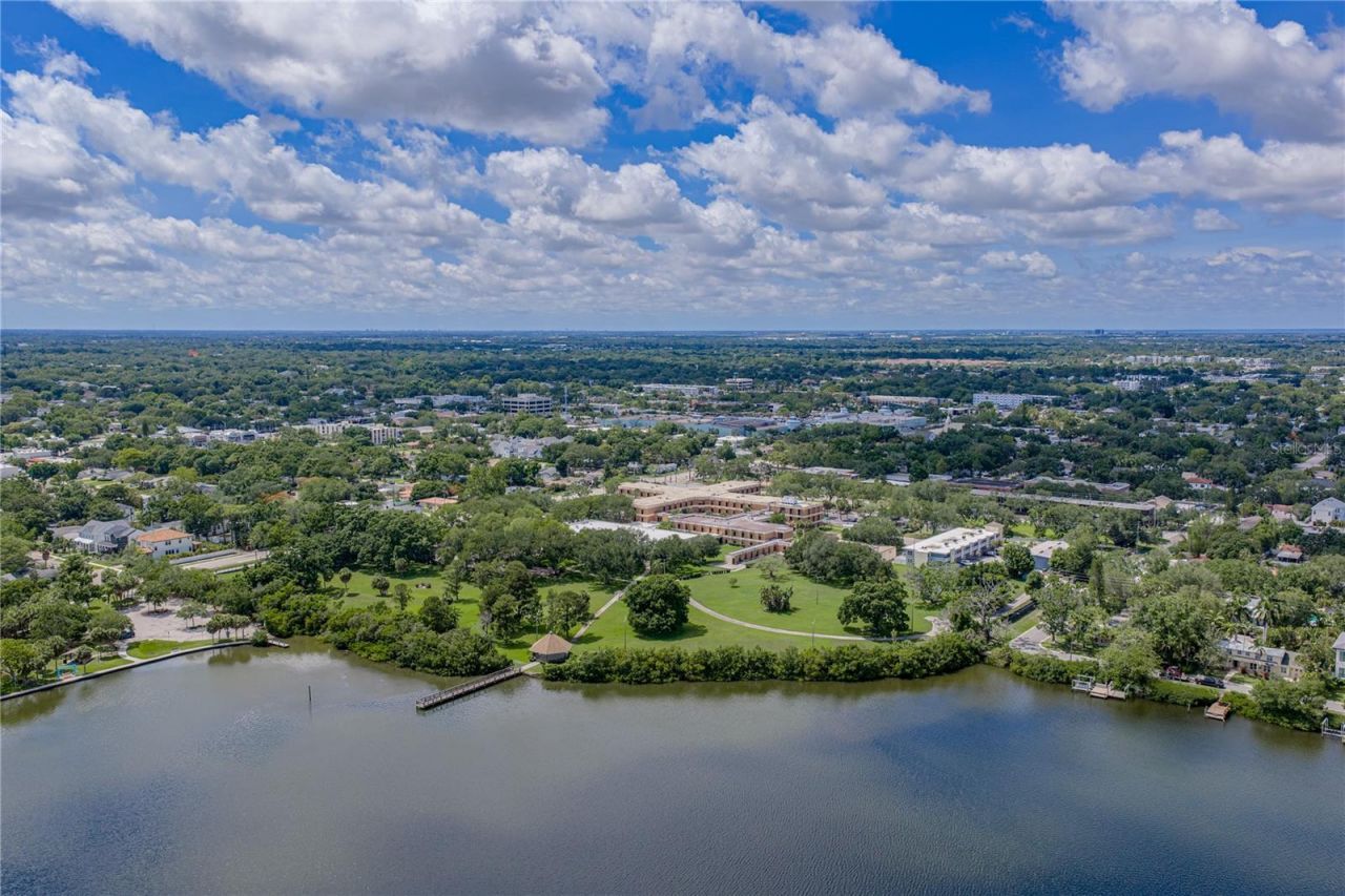 838 Monterey Boulevard Ne, Saint Petersburg, FL 33704 Photo