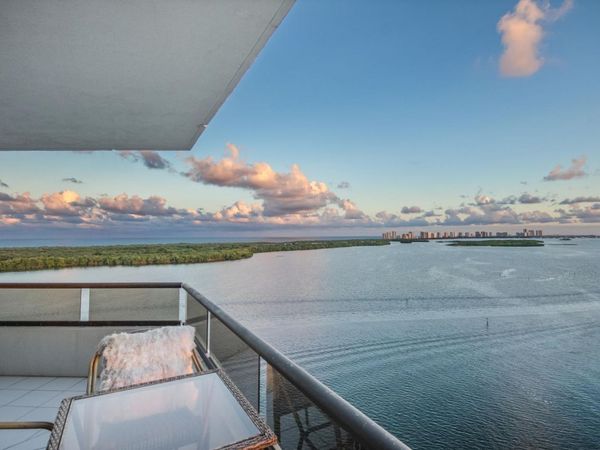 100 Lakeshore Drive, Unit 1453, North Palm Beach, FL 33408