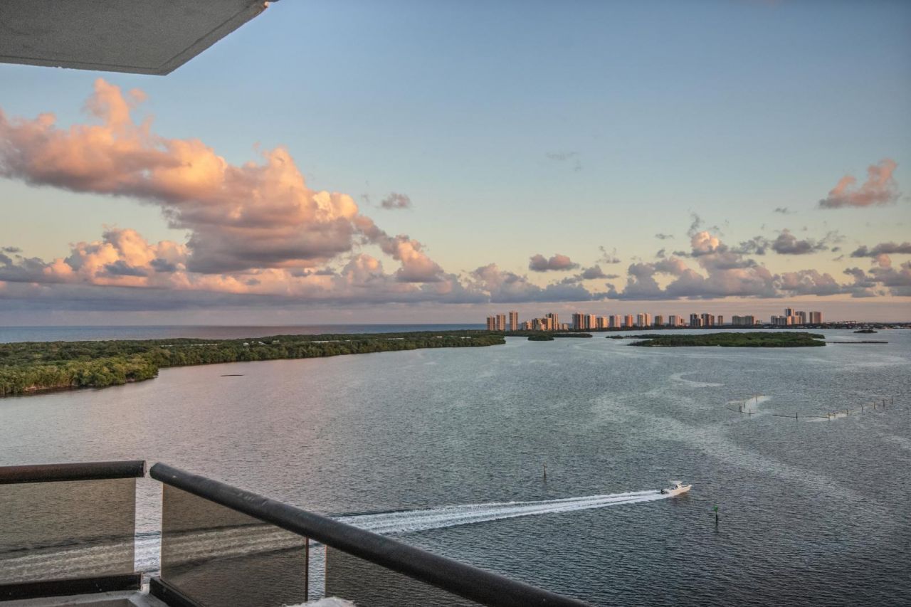 100 Lakeshore Drive, Unit 1453, North Palm Beach, FL 33408 Photo