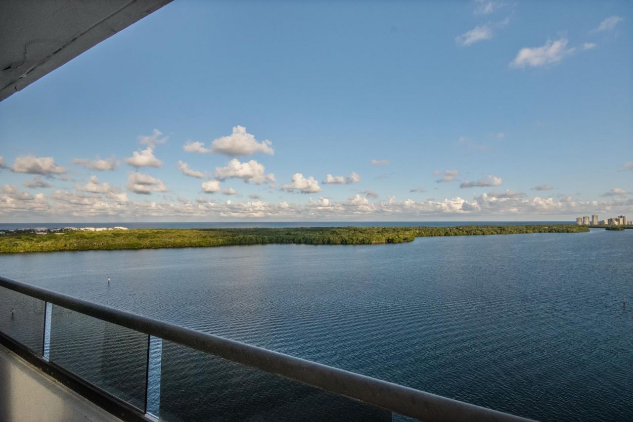 100 Lakeshore Drive, Unit 1453, North Palm Beach, FL 33408 Photo