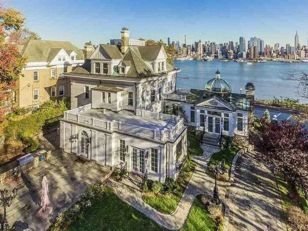 1 Hamilton Ave, Weehawken, NJ 07086