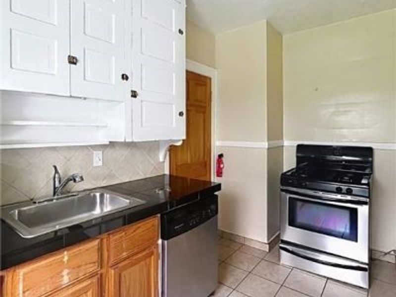 2683 Hampshire Road, Unit 2, Cleveland Heights, OH 44106 Photo 12