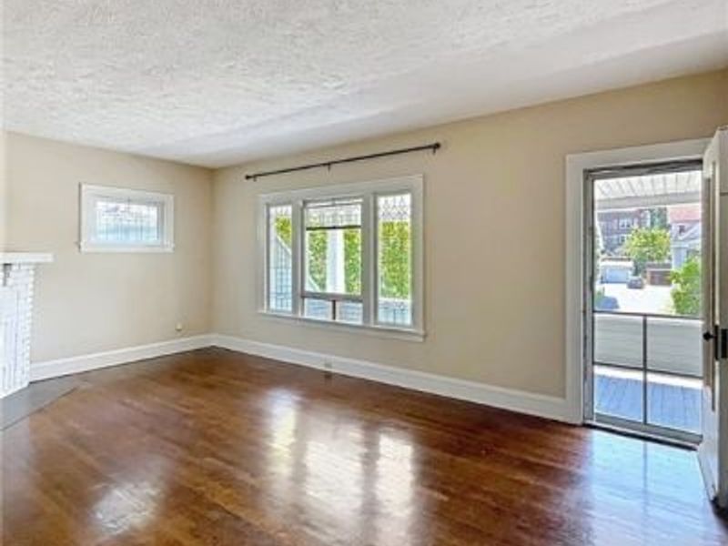 2683 Hampshire Road, Unit 2, Cleveland Heights, OH 44106 Photo 5