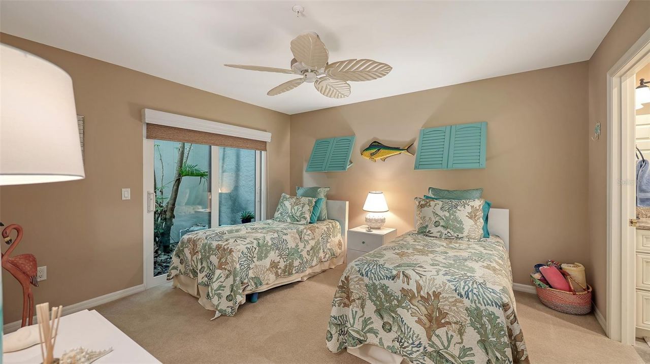 2367 Harbour Oaks Drive, Longboat Key, FL 34228 Photo