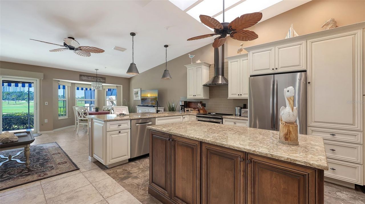 2367 Harbour Oaks Drive, Longboat Key, FL 34228 Photo