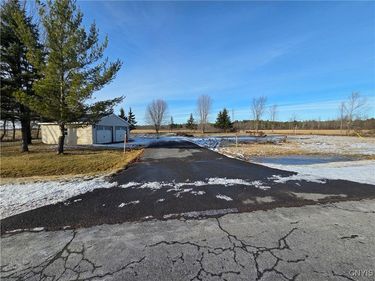 16215 Witt Road, Chaumont, NY 13622