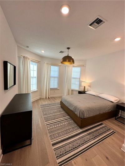 9260 Cormorant Dr, Naples, FL 34120 Photo