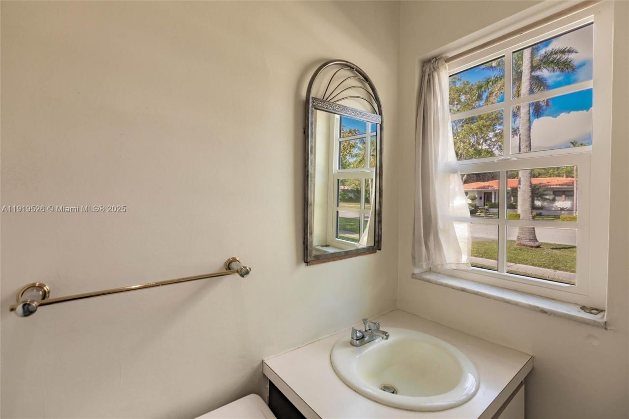 1234 NE 96th St, Miami Shores, FL 33138 Photo