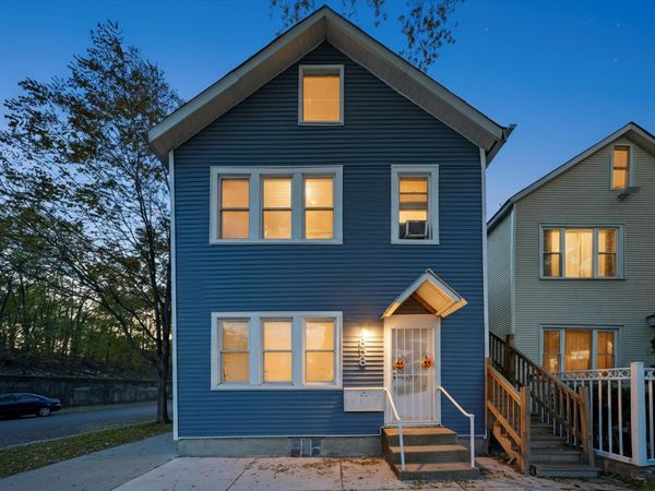 4858 S JUSTINE Street, Chicago, IL 60609