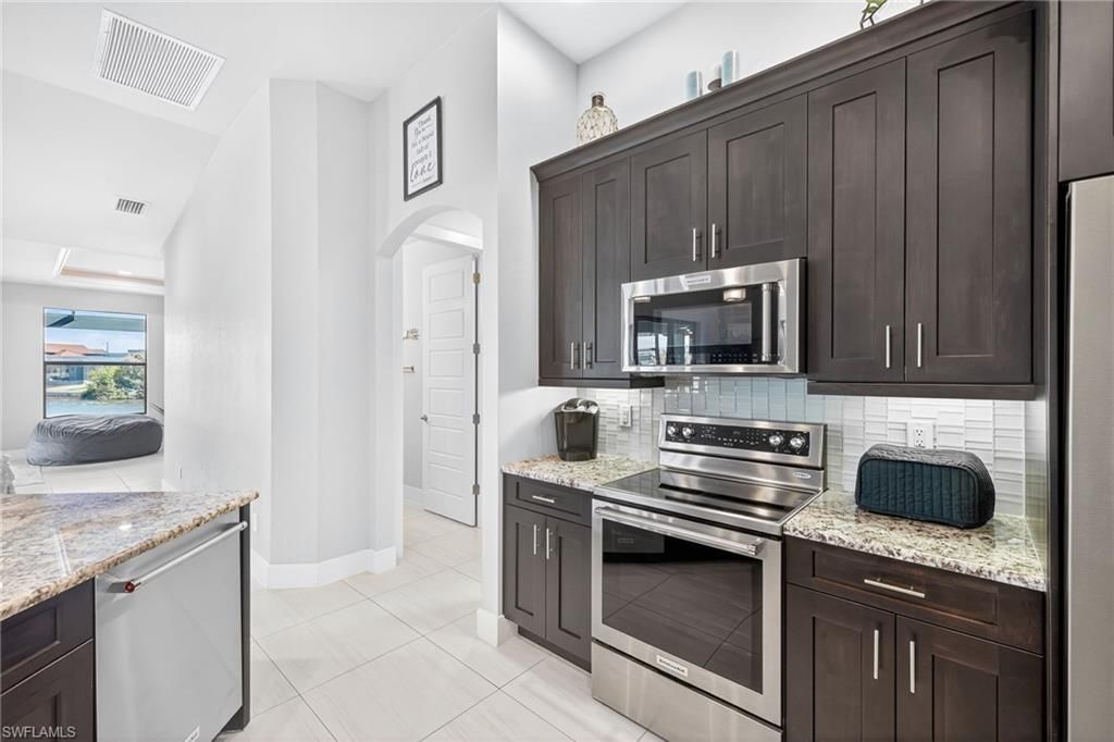 1219 NW 20th Pl, Cape Coral, FL 33993 Photo