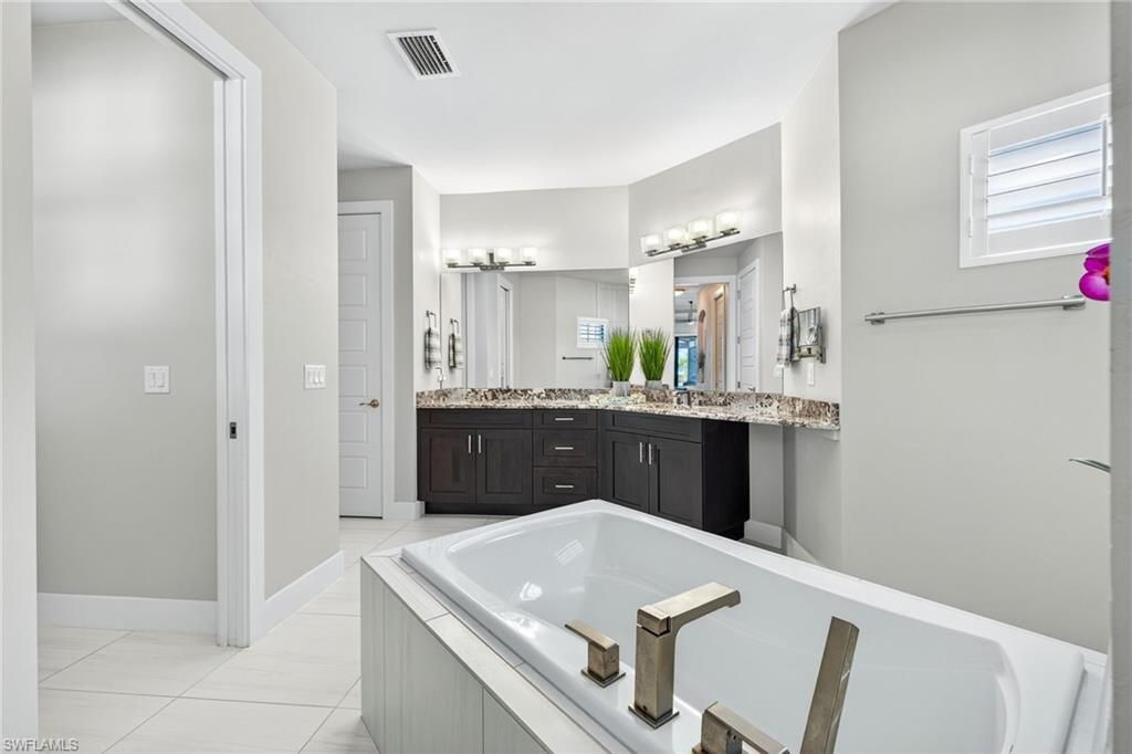 1219 NW 20th Pl, Cape Coral, FL 33993 Photo