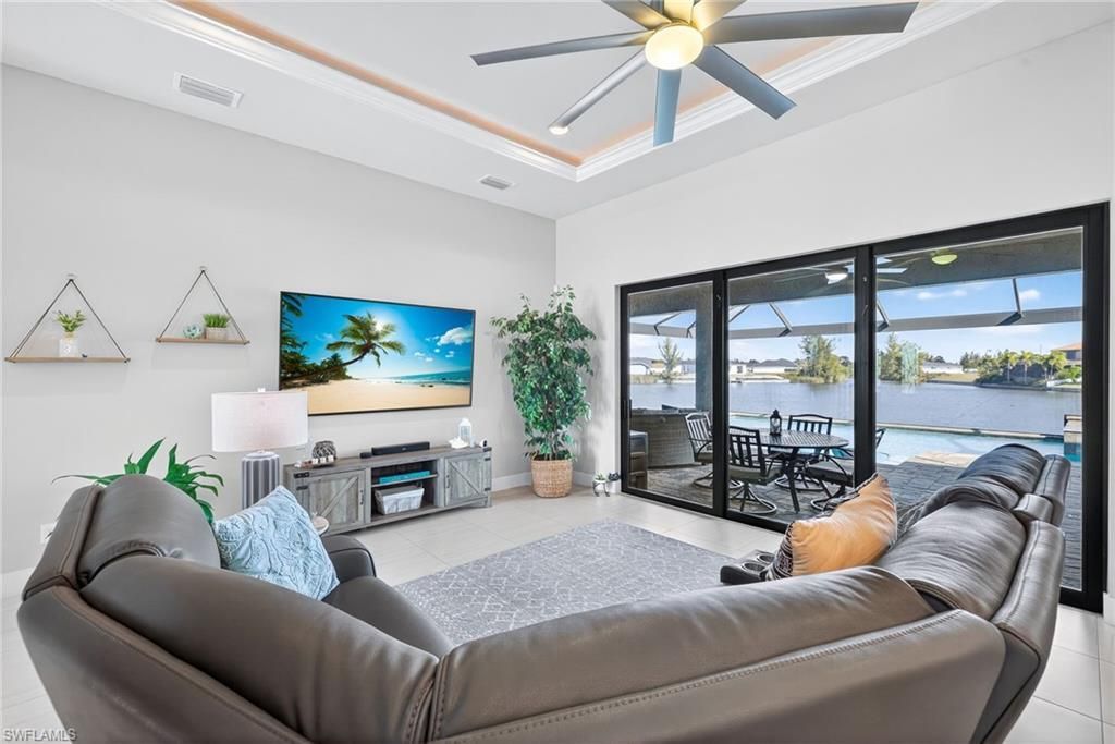 1219 NW 20th Pl, Cape Coral, FL 33993 Photo