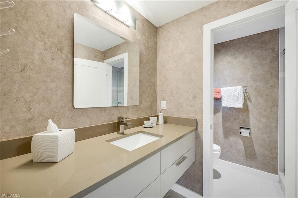 2211 Gulf Shore Blvd N, Unit C4, Naples, FL 34102 Photo