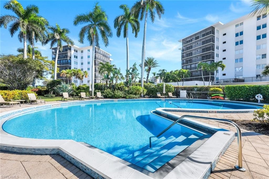 2211 Gulf Shore Blvd N, Unit C4, Naples, FL 34102 Photo