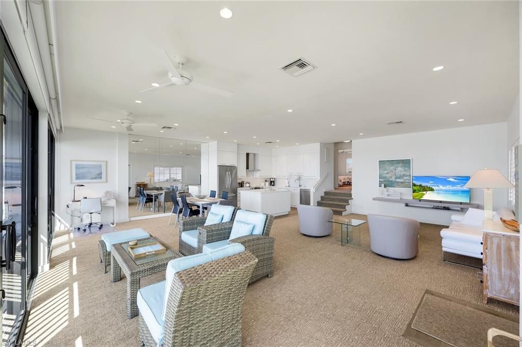 2211 Gulf Shore Blvd N, Unit C4, Naples, FL 34102 Photo