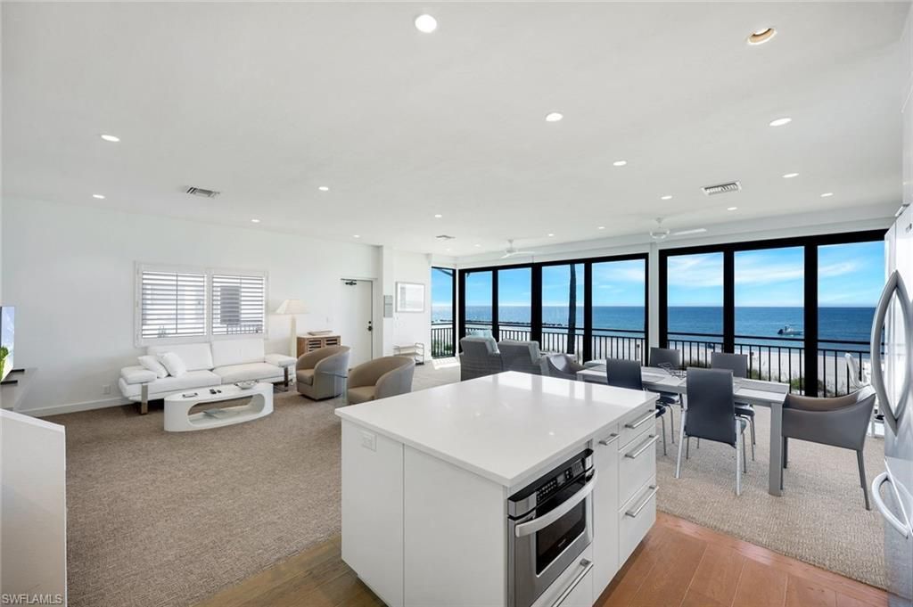 2211 Gulf Shore Blvd N, Unit C4, Naples, FL 34102 Photo