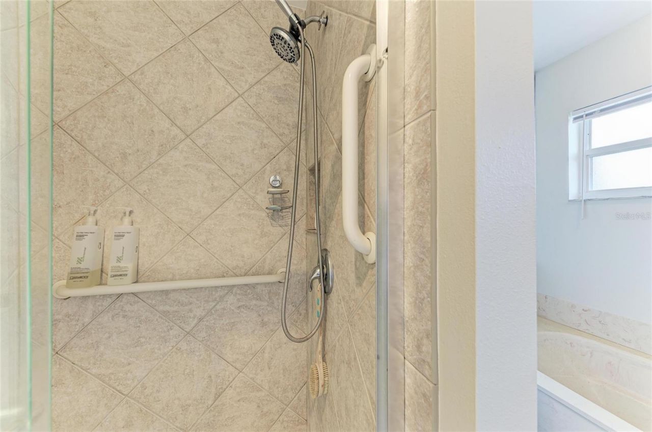 729 Brightside Crescent Drive, Unit 33, Venice, FL 34293 Photo