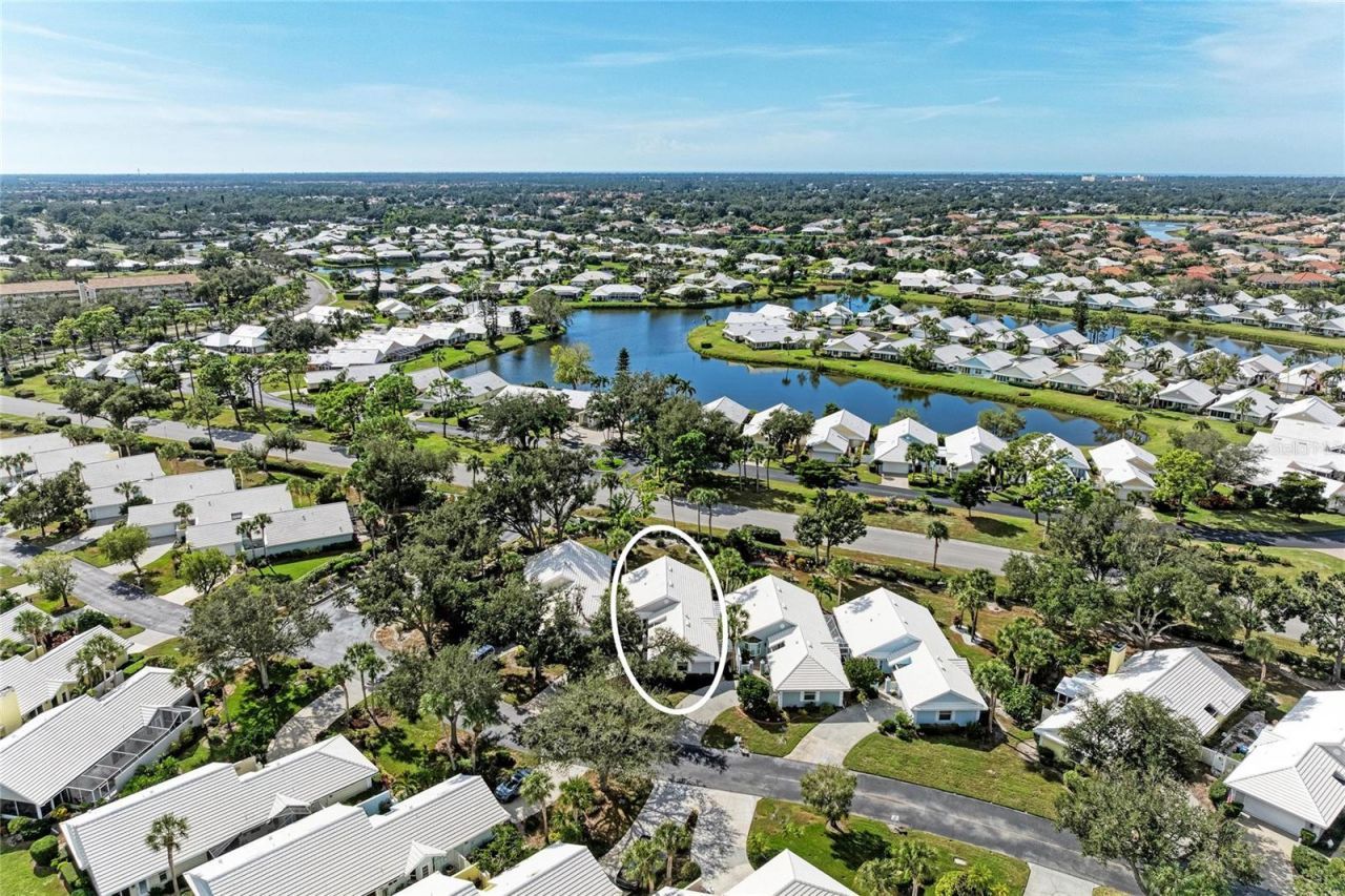 729 Brightside Crescent Drive, Unit 33, Venice, FL 34293 Photo