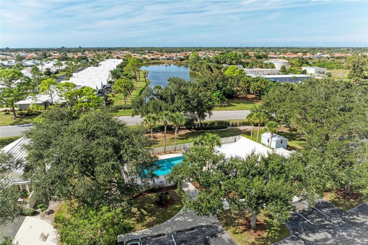 729 Brightside Crescent Drive, Unit 33, Venice, FL 34293 Photo