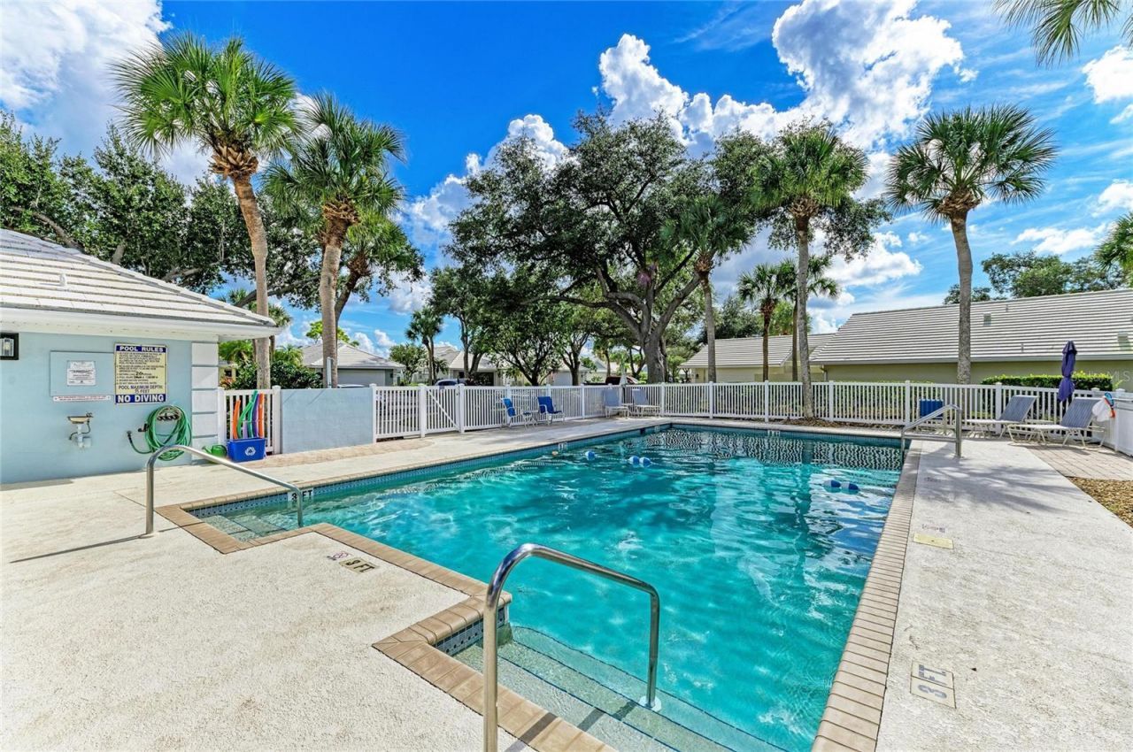 729 Brightside Crescent Drive, Unit 33, Venice, FL 34293 Photo